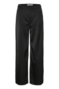 Zwarte wijde broek gemaakt van een gladde stof; heeft een platte voorkant, zijzakken en een schone zoom. Eenvoudig en taillerend ontwerp.