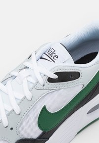 Nike Sportswear AIR MAX UNISEX - Sapatilhas - white/gorge green/black/pure platinum