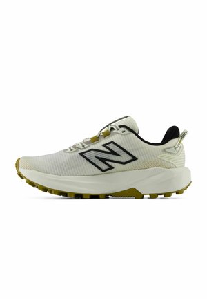 New Balance, FUELCELL REBEL TRAIL - Maastojuoksukengät - angora basil oil