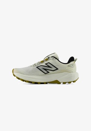 New Balance, FUELCELL REBEL TRAIL - Maastojuoksukengät - angora basil oil