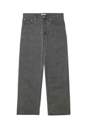 Pantaloni in denim grigio con vestibilità ampia, cinque tasche, accessori in argento e texture sbiadita. Design a gamba dritta con chiusura a bottone.