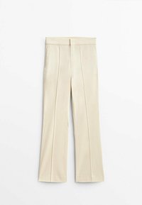 Pantaloni beige a gamba larga realizzati in un tessuto liscio e strutturato. Presentano pieghe frontali e una vita pulita. Design minimalista, senza hardware visibili.