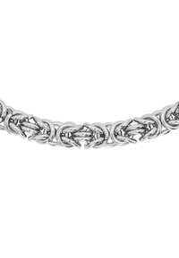 Bracelet en argent avec des maillons ovales entrelacés au fini poli. Texture lisse et conception uniforme, sans accents supplémentaires.