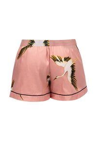Roze satijnen shorts met zwarte bies, versierd met een print van witte kraanvogels met zwarte en gele vleugeldetails in de vlucht.