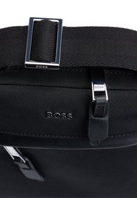 BOSS HIGHWAY ZIP - Rankinė per petį - black
