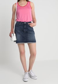 Calvin Klein Jeans Top - light pink