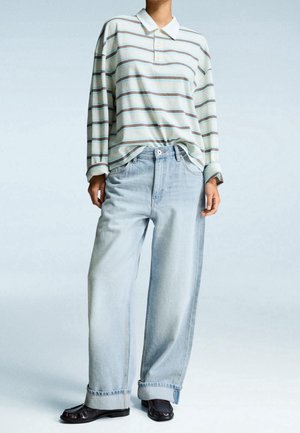 Bershka, Jean large - light blue