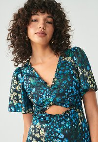 SÁVEL JAZMINA MINI  - Dnevna haljina - blue floating flor