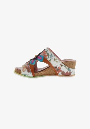 Sandale compensée ouverte à l'avant avec des motifs floraux et papillons, semelle en liège et détails en cuir marron, vue de côté.