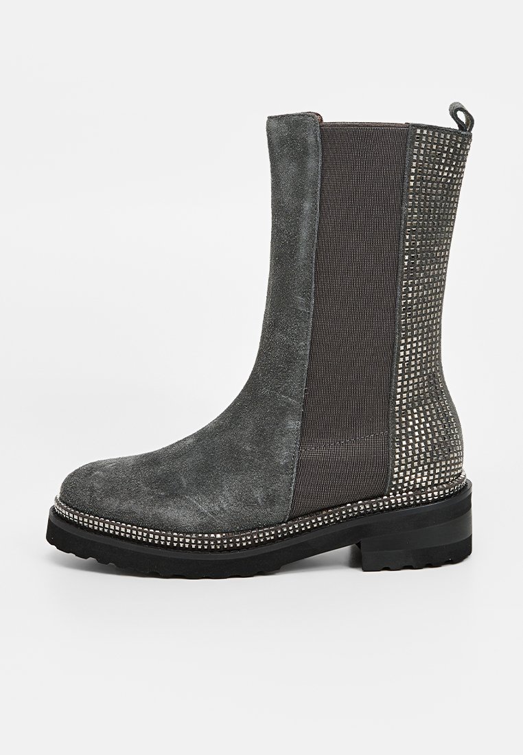 Botas