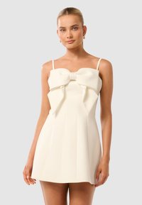 Forever New HAYLEY BOW FRONT MINI - Kokteilinė suknelė / vakarėlių suknelė - white