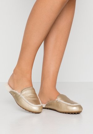 Chaussons - gold-coloured