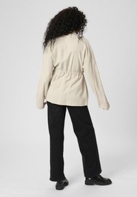 Kaffe Kevyt takki - feather gray