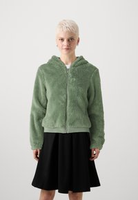 ONLY Petite ONLANNA CONTACT JACKET - Ziemas jaka - green