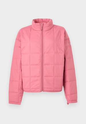 Roosa tikitud jope ees tõmblukuga, kõrge krae, pikad varrukad ja diskreetne brändi logo vasaku ülajäseme ülaosas.