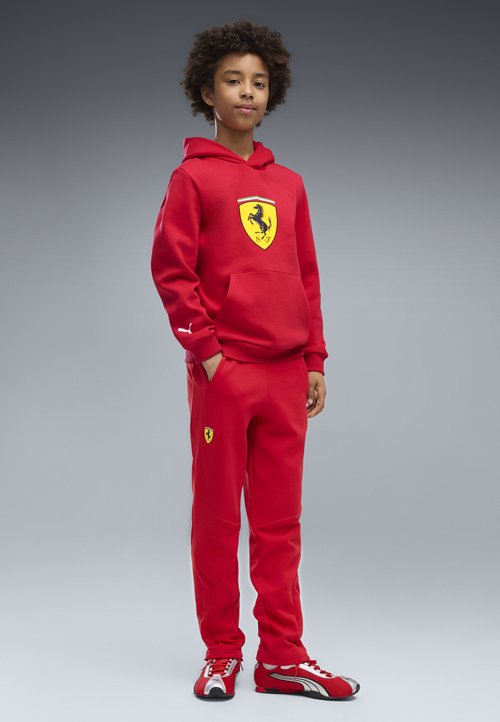PUMA SCUDERIA FERRARI COLOURED SHIELD FLEECE-HOODIE - Hoodie - rosso corsa — photo 3