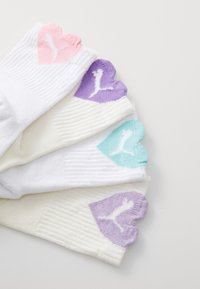 Puma WOMEN HEART LOGO SHORT CREW 4 PACK  - Nogavice - multicolor