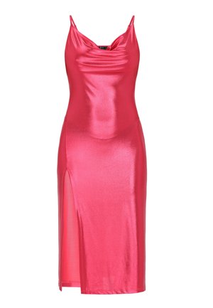 Mouwloze jurk met kraag in levendig roze satijn, met een zijsplit en een slank, aansluitend silhouet. Makkelijk gladde, glanzende textuur.