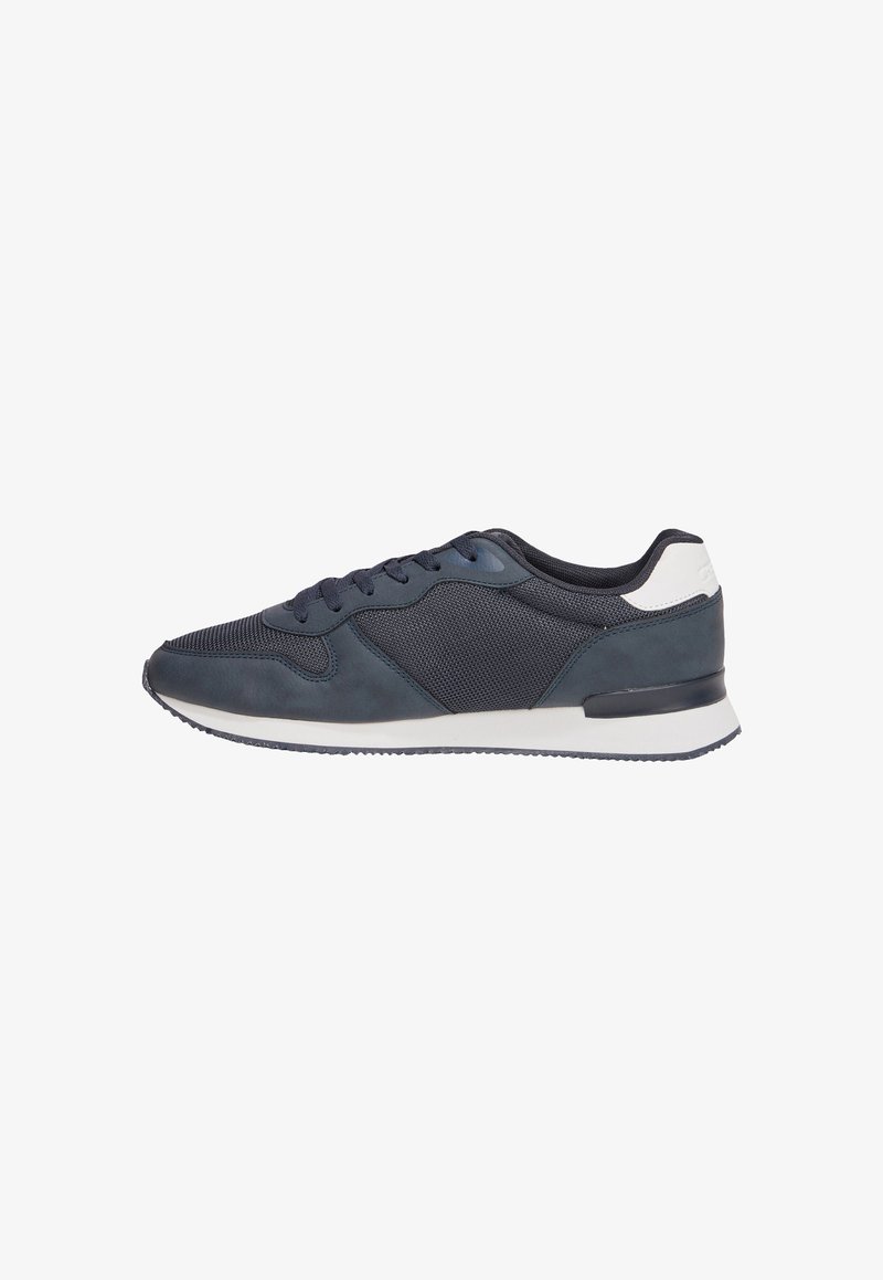 Scarpe da ginnastica navy con una combinazione di pelle e rete, caratterizzate da una punta rotonda, un accento sul tallone bianco a contrasto e una suola piatta in gomma.