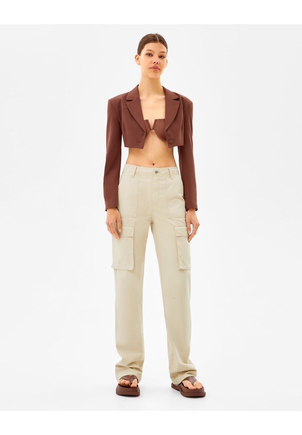 Bershka STRAIGHT FIT - Pantaloni cargo - sand/sabbia - Zalando.it