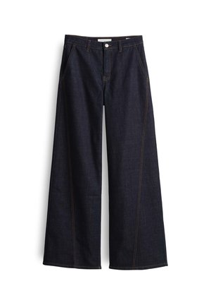 Pantaloni in denim a gamba larga di colore blu scuro, con cuciture arancioni, chiusura a bottone e due tasche frontali. Texture liscia con una finitura pulita.