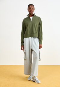 Carhartt WIP COLBURN - Mikina - office green