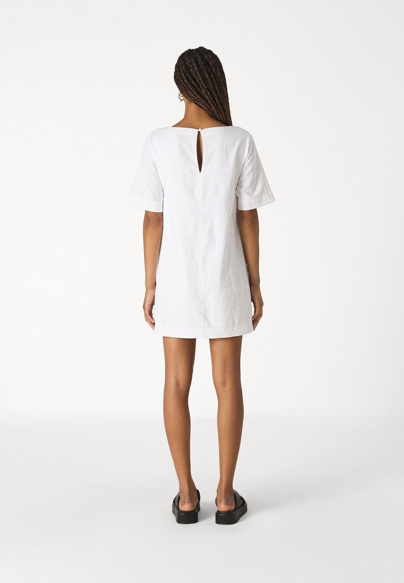 Abercrombie & Fitch Day dress - white - (Pre-owned) - Zalando