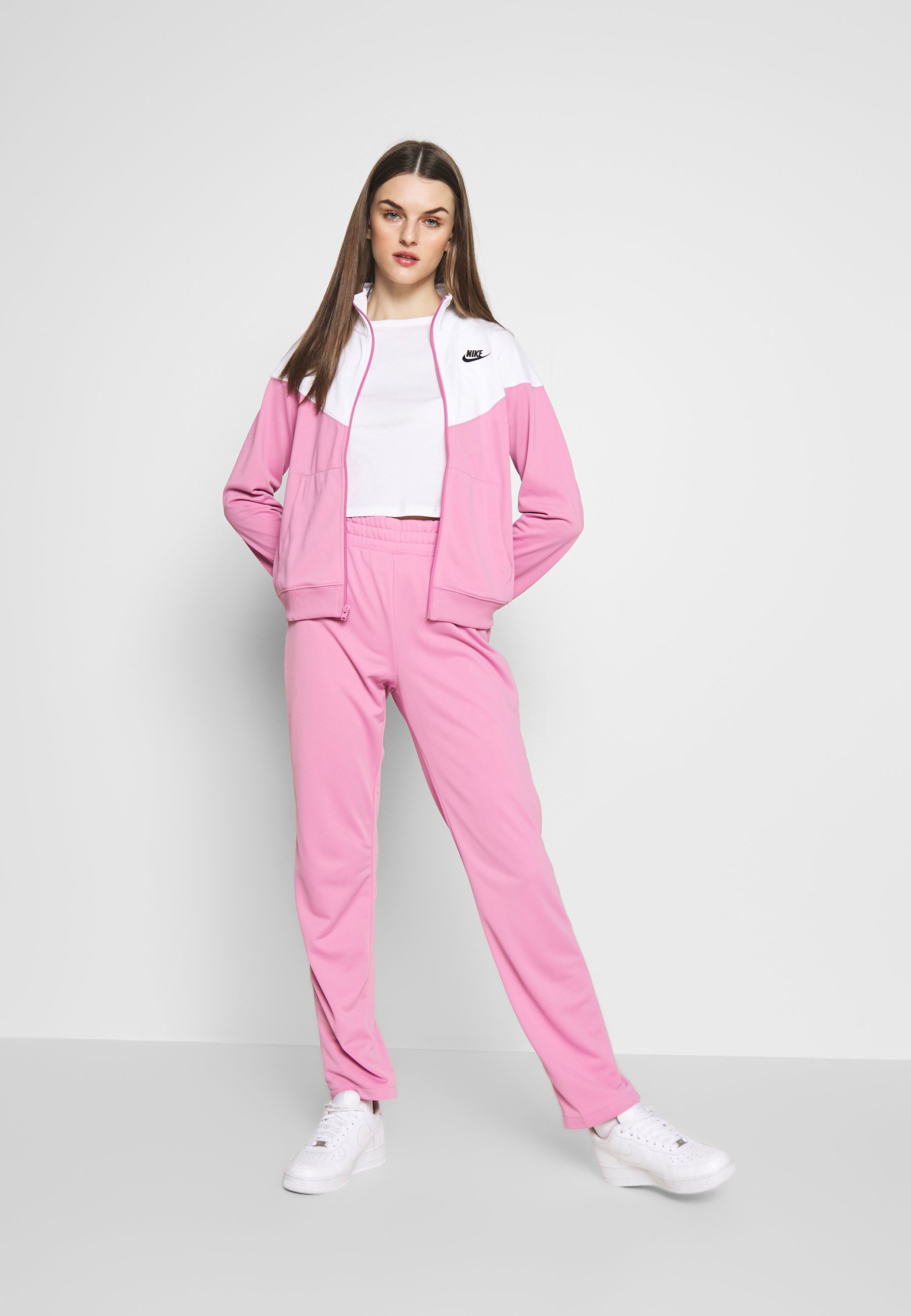 هجين غاضب مارتي فيلدنغ tuta nike felpa - siprofitness.com