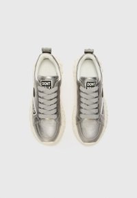 DKNY LEXIE - Αθλητικά παπούτσια - silver-coloured