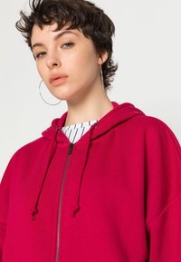 Even&Odd Sweatshirt com capuz - red