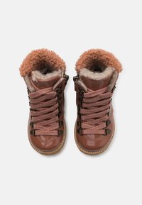 Petit Nord Copenhagen UNISEX - Suvarstomi batai - rose clay