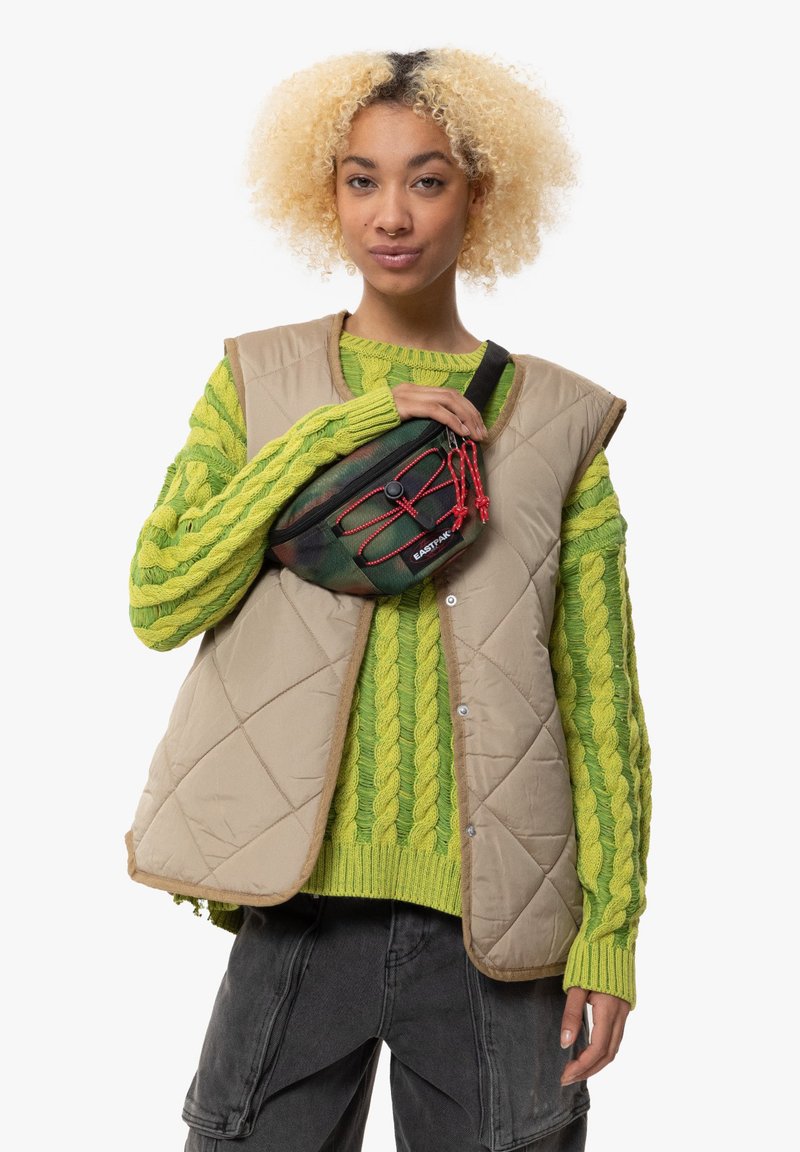 Eastpak Brand Eastpak Bum Bag Camo Hip Bags Eastpak Bundel Hip Bag Into  Camo Footshop