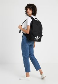 adidas Originals - CLASS - Reppu - black - 5