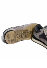 HOFF BERLIN - Zapatillas - grey