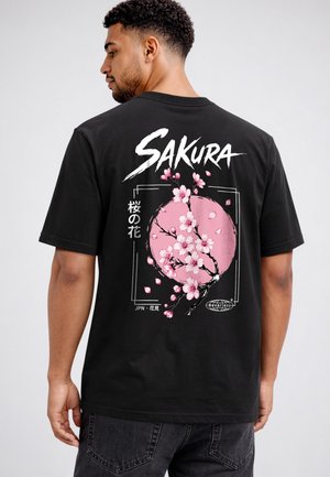 Neverless, HERREN T-SHIRT - SAKURA - OVERSIZED RELAXED FIT PRINTSHIRT - Print T-shirt - schwarz