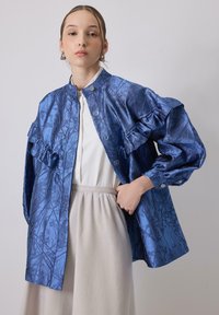 Thumbnail Image 4