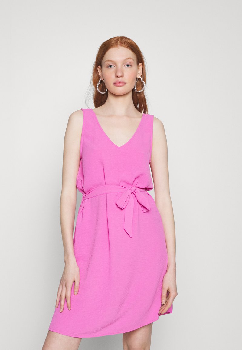 ONLY ONLMETTE V NECK BELT DRESS Robe de jour super pink/rose
