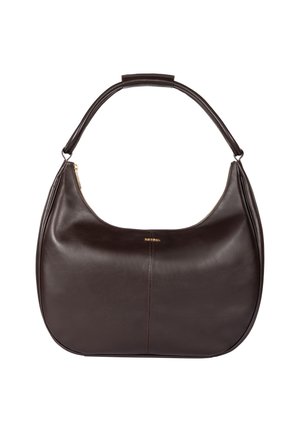 Dunkelbraune Leder-Umhängetasche mit geschwungener Form, einem gepolsterten Einzelriemen und kleinem goldfarbenem Logo mittig auf der Vorderseite.