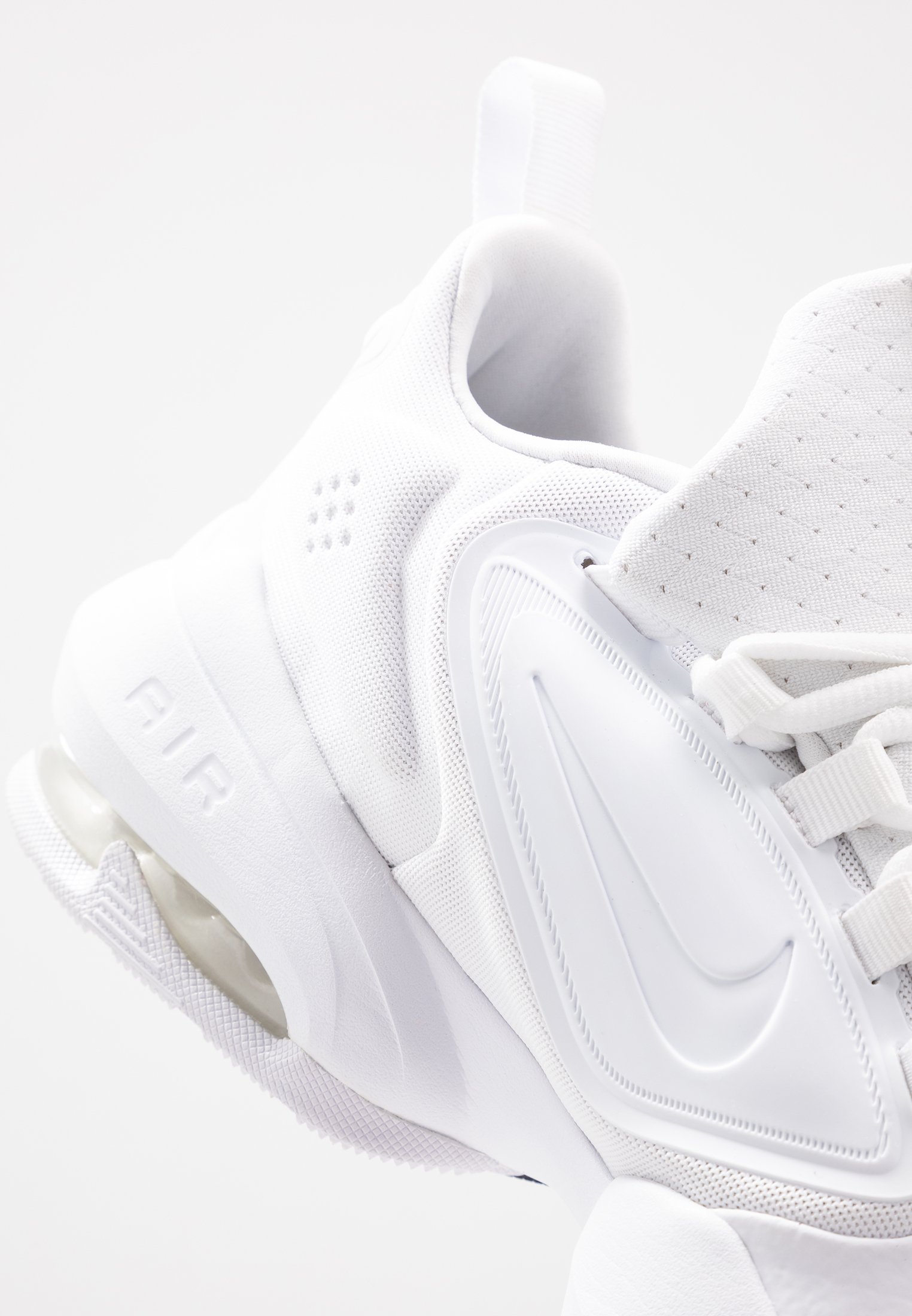 Nike Performance AIR MAX ALPHA SAVAGE Treningssko white Nike Performance AIR MAX ALPHA SAVAGE Treningssko wolf