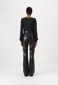 Gap Tall Nadrágok - black