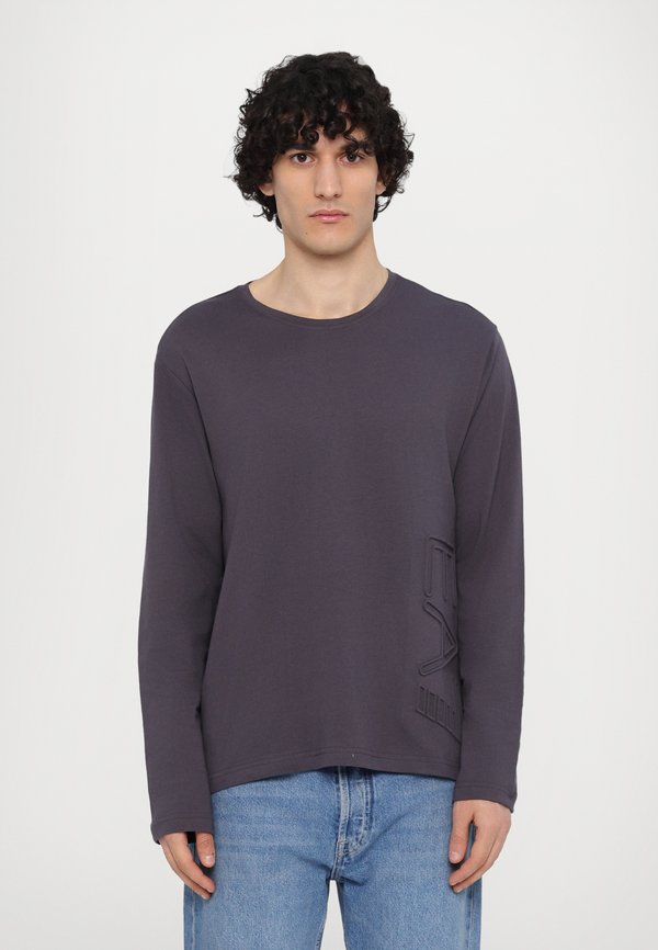 Long sleeved top - periscope