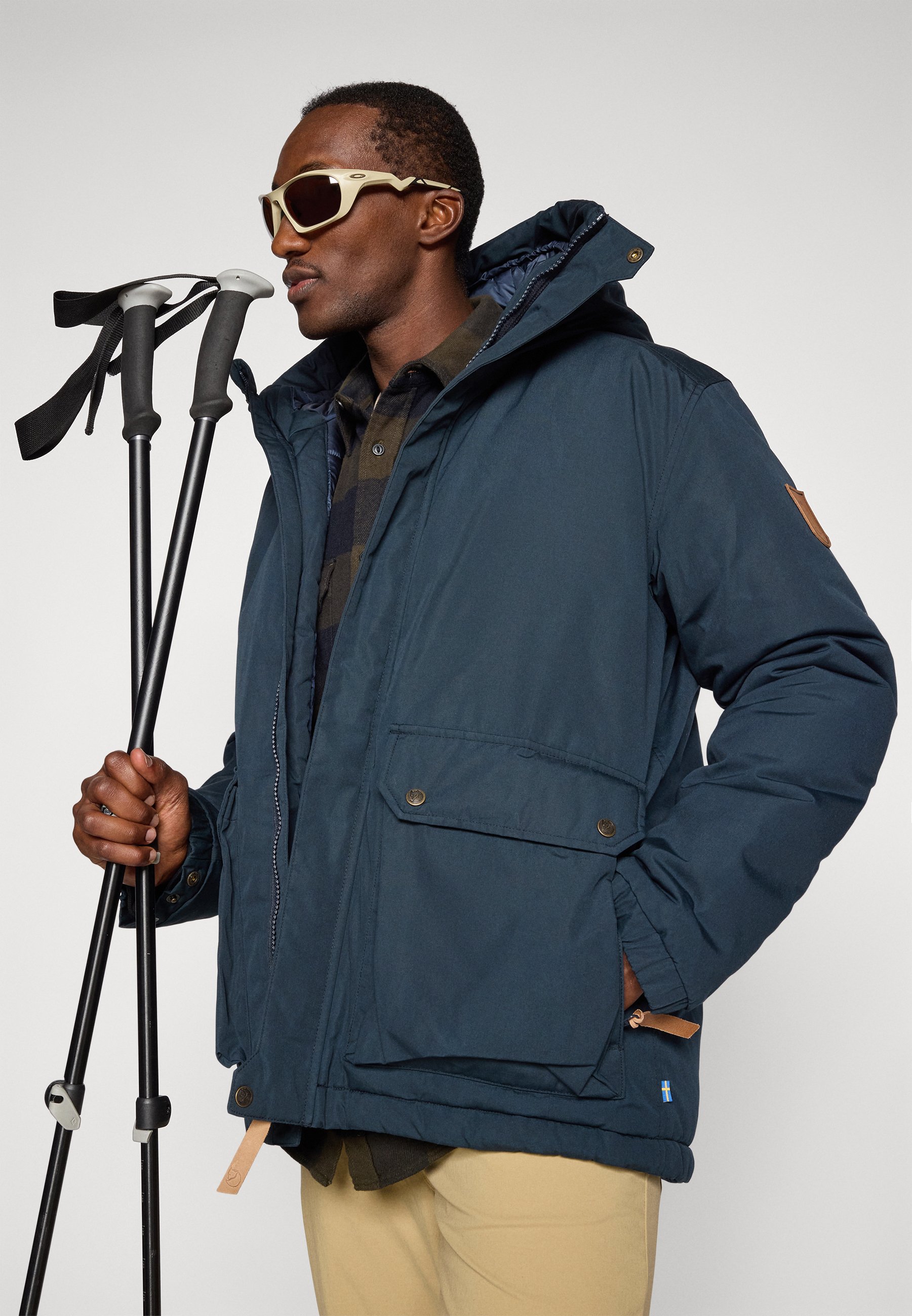 Fjällräven ÖVIK PADDED JACKET - Winter jacket - dark navy/dark