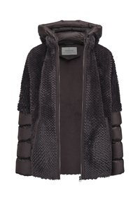 Dunkelbraune, plüschige Jacke mit einer strukturierten, fellartigen Außenseite, Reißverschluss vorne und Kapuze. Mit contrasting glattem Stoff an den Ärmeln.