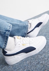 PRO CLASSIC  - Trainers - white/club navy