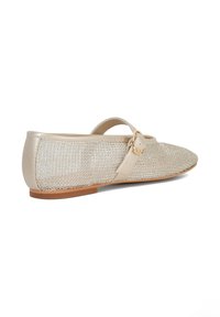 Ballet flats in light tan, featuring a mesh design with a smooth leather strap and gold buckle detail. Flat sole for comfort.