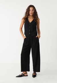 Stradivarius - FLAT WITH BUCKLE - Slingback ballet pumps - black Thumbnail Image 1