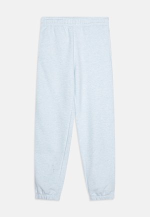 Lyseblå joggingbukser med elastisk linning og elastiske manchetter, vist fladt på en hvid baggrund.