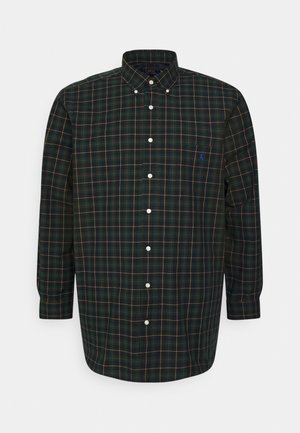 Chemise à carreaux vert foncé pour homme, boutonnée, à manches longues et col boutonné, avec un petit logo brodé sur la poche poitrine.