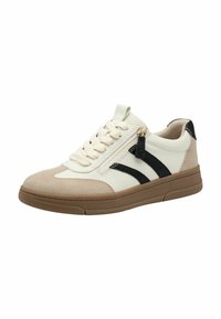 Baskets en cuir crème avec des accents en suède gris, des bandes noires et un détail de lacets. Caractéristiques d'une fermeture éclair sur le côté et d'une semelle en caoutchouc taupe.