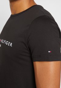 Tommy Hilfiger T-shirt imprimé - black